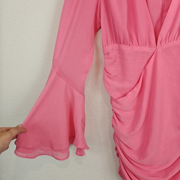 RUNAWAY The Label Suzy Mini Dress Flared Sleeves Deep V-neck In Bubblegum LG - Picture 9 of 15